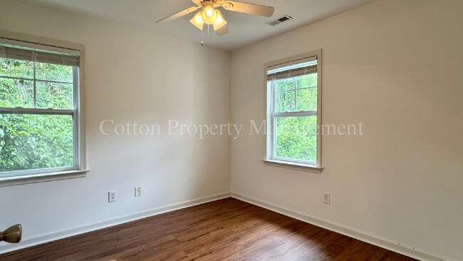 Building Photo - 3 BD//2 BA Condo / Tidal Oaks Community / 2nd Floor Unit / $1,500 per month / No Pets