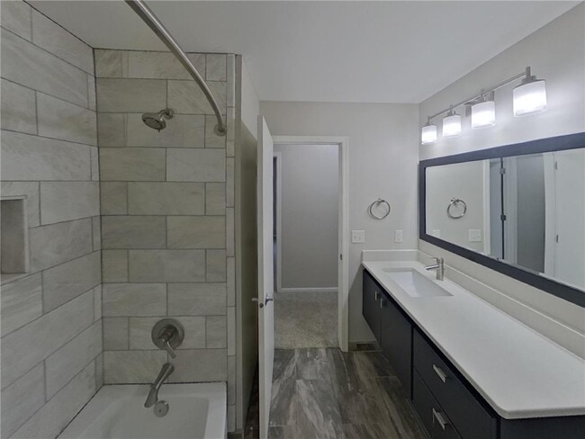 Building Photo - 2303 Leyland Cir