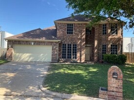 Building Photo - 10610 Mills Way