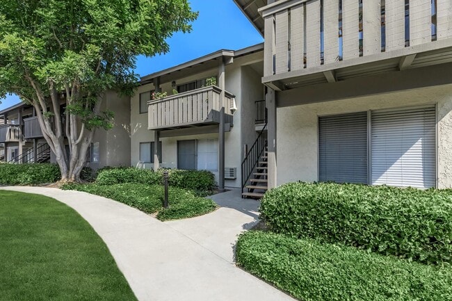 Building Photo - Meadowood Place Apartment Homes