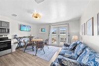 Building Photo - 1118 W Beach Blvd