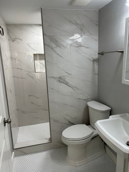 Building Photo - 12034 Main St