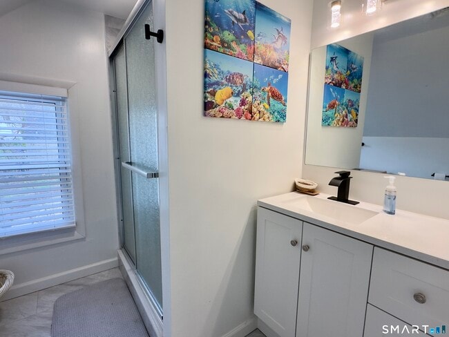 Building Photo - 309 Greenfield St