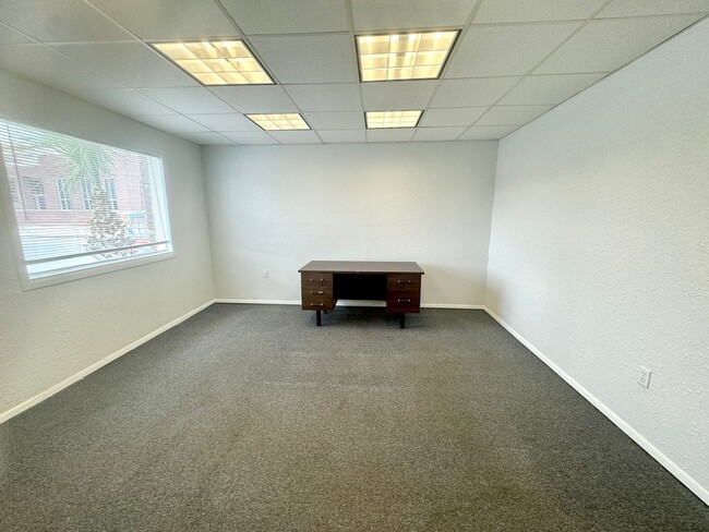 Building Photo - Office Space In Downtown Biloxi! Great Loc...