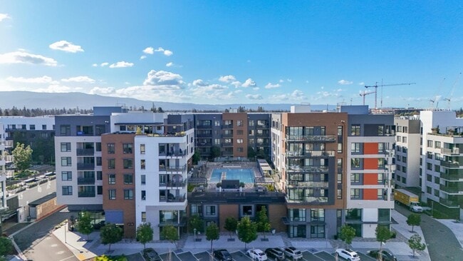 Building Photo - 3578 Rambla Pl