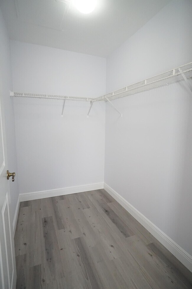 Building Photo - 1200 Town Center Dr