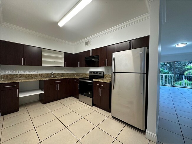 Building Photo - 2536 Van Buren St