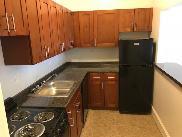 Building Photo - 48 Mason Ter