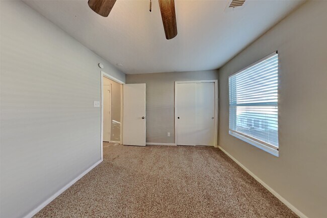 Building Photo - 5006 Natchez Ridge Ct