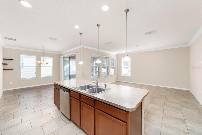 Building Photo - 174 Tracy Cir