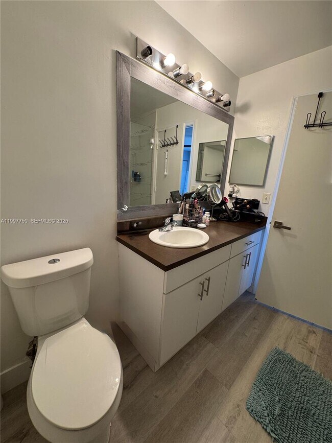 Building Photo - 2469 Cordoba Bend