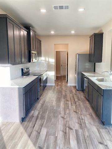 Building Photo - 200 Lk Rdg Dr