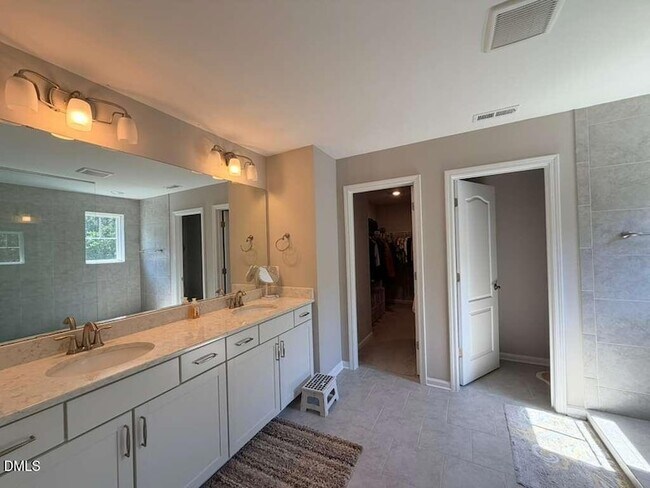Building Photo - 2525 Elm Grant Dr