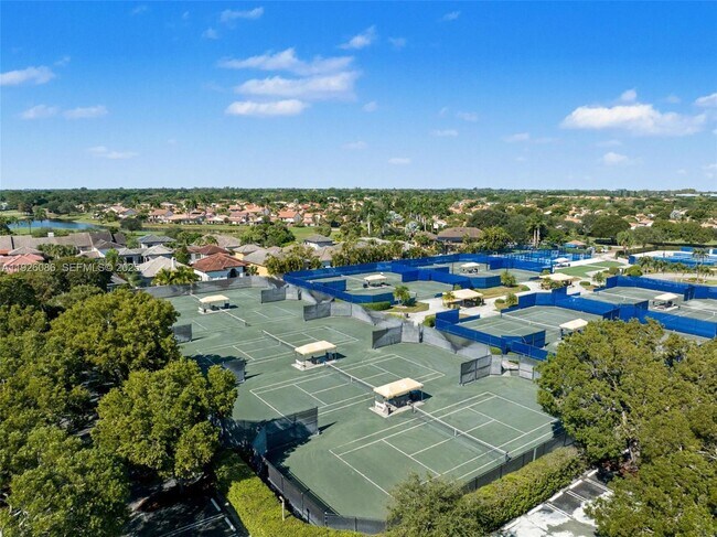 Building Photo - 6438 Via Rosa