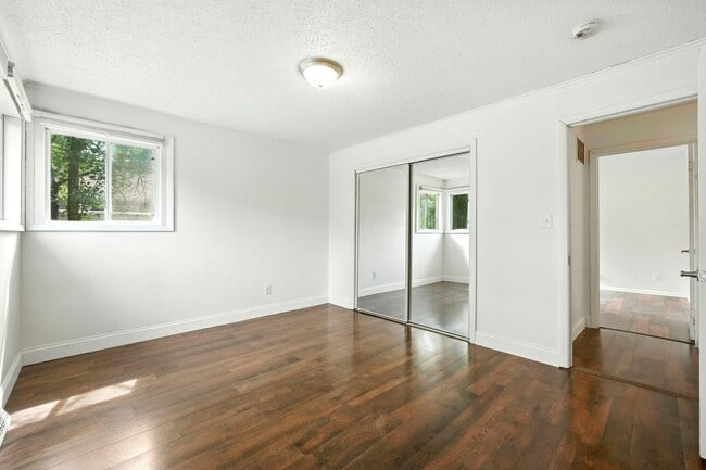Building Photo - NEW LISTING! 3 BED/2 BATH HOUSE!