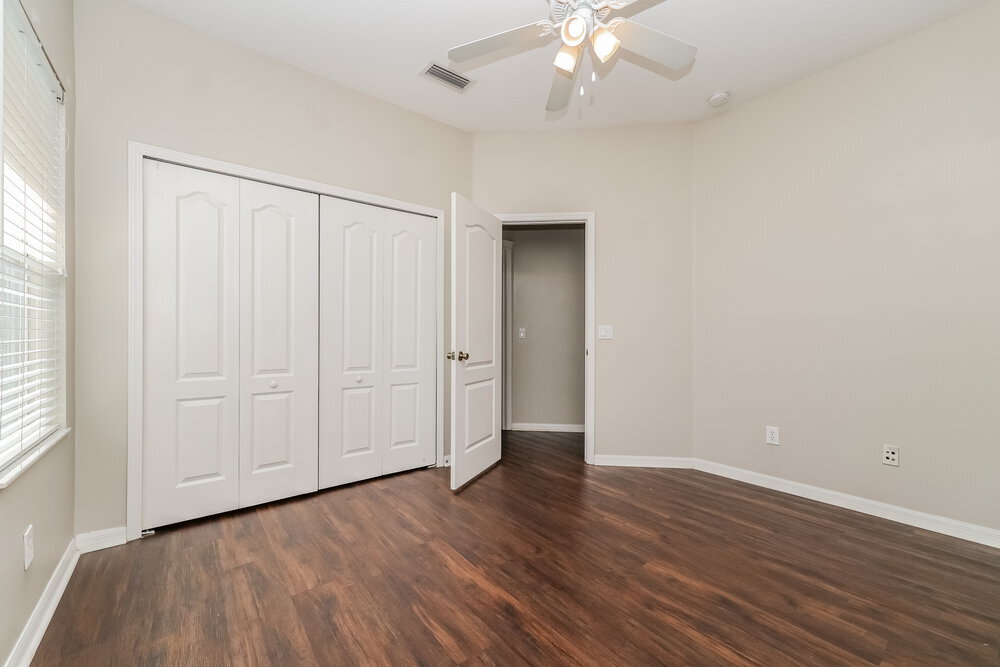 Building Photo - 6816 Surrey Oak Dr