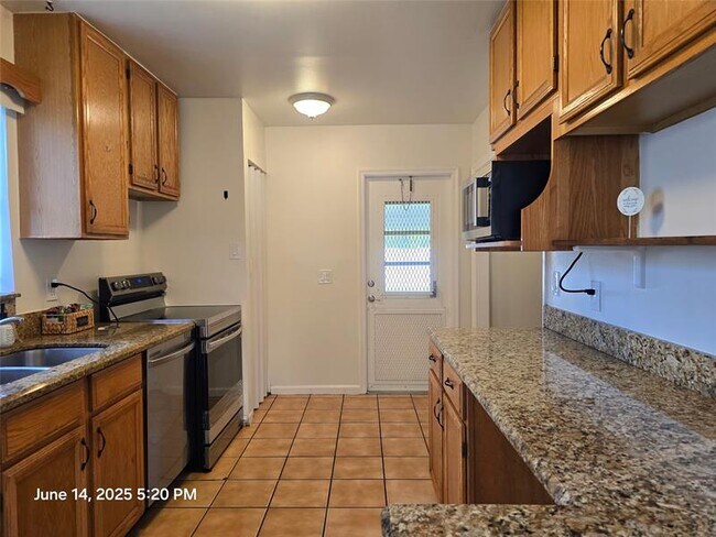 Building Photo - 3530 S 55th Ave