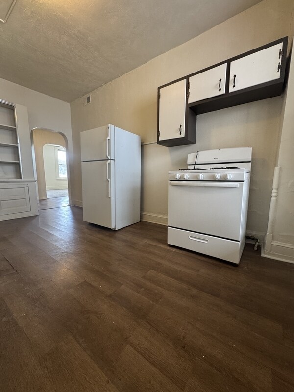 Building Photo - 209 Welsh Ave