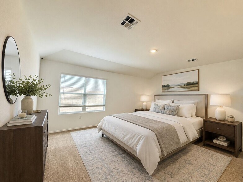 Building Photo - 306 Camargue Dr