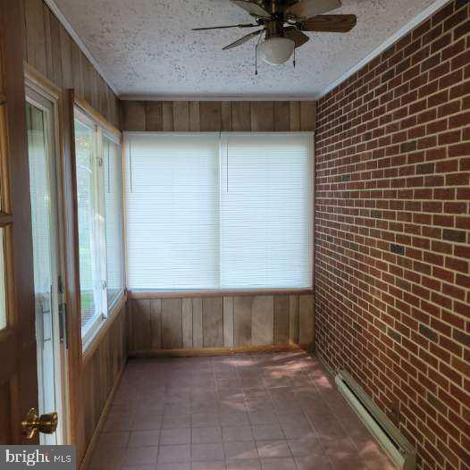 Building Photo - 1413 Cherokee Ln