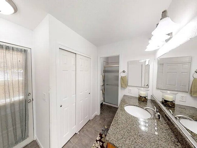 Building Photo - 6632 Branchwater Way