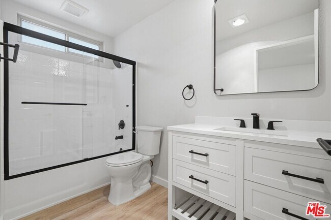 Building Photo - 3321 Keystone Av