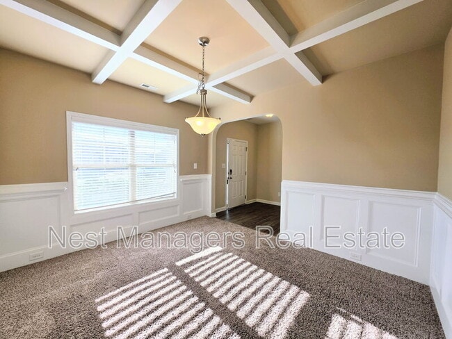 Building Photo - 389 Roanoke Dr