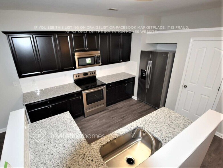 Building Photo - 7019 Winding Cedar Tr