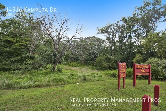 Building Photo - Qualify for a Zero Deposit? Large Fenced Rear