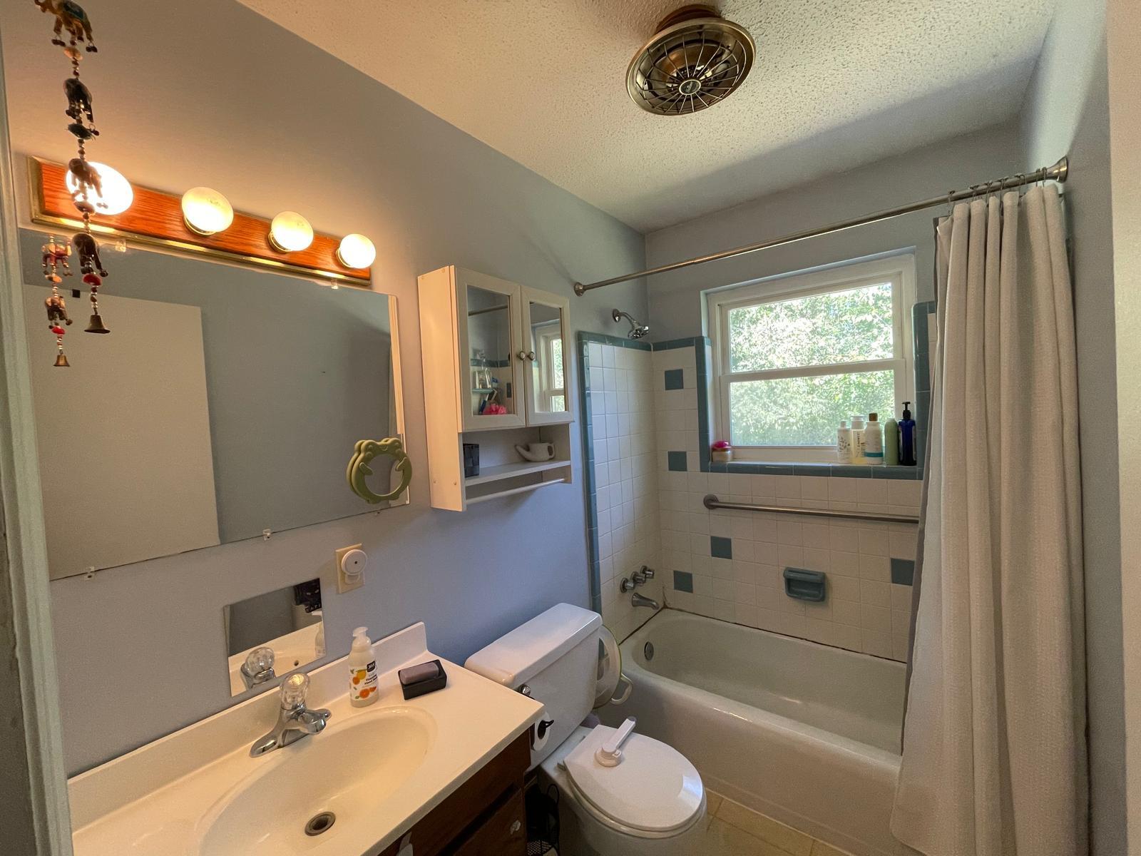Bathroom - 963 Brynwood Dr