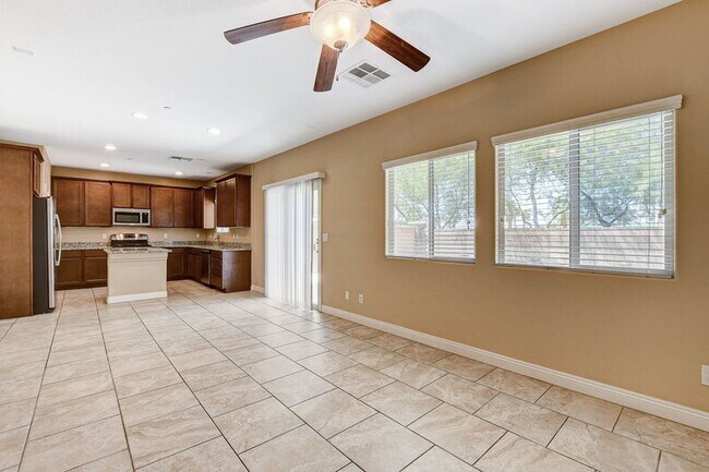 Building Photo - 1074 Fish Pond Ave