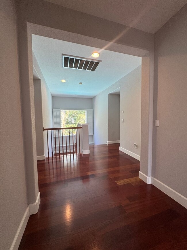 Building Photo - 360 Allenwood Ct