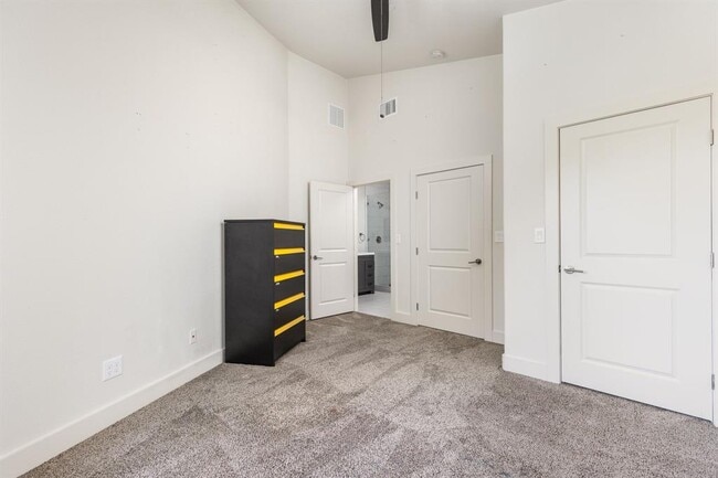 Building Photo - 6605 Peralto Cove