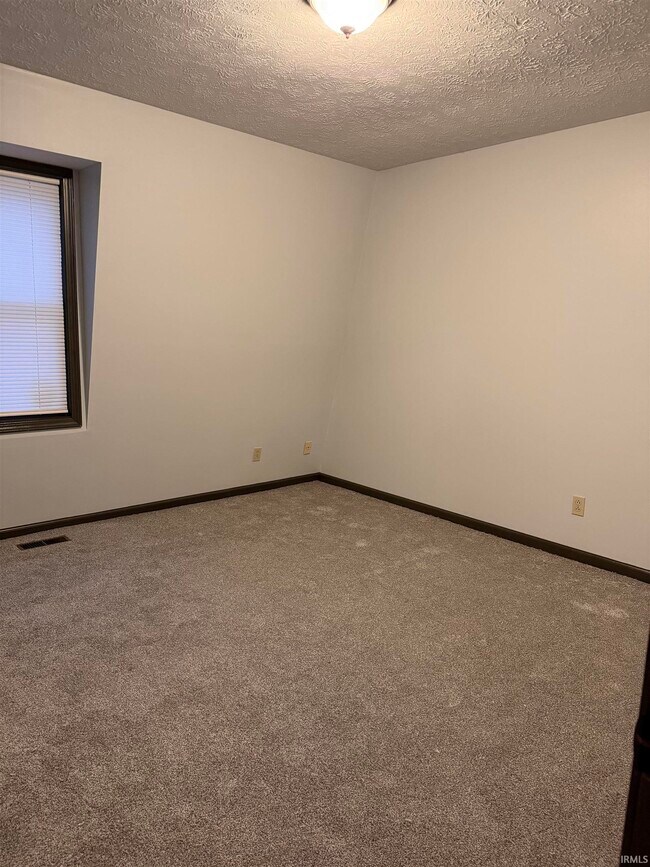 Building Photo - 4317 E Wembley Ct