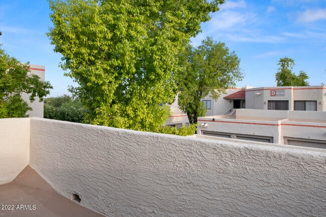 Building Photo - 885 N Granite Reef Rd