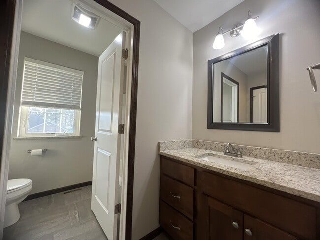 Building Photo - 6305 Saulk Trail