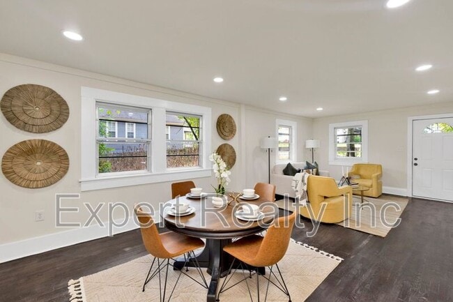 Building Photo - 4345 2nd Ave S