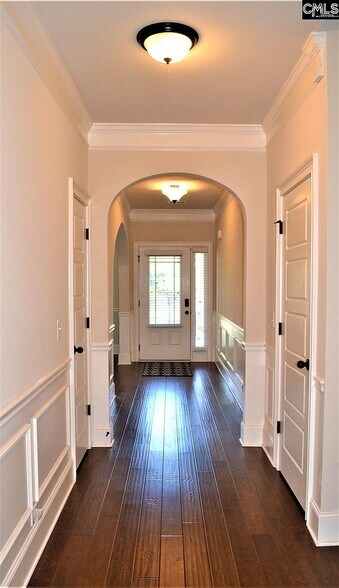 Building Photo - 304 White Oleander Dr