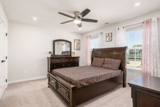 Building Photo - 968 Blackmore Dr