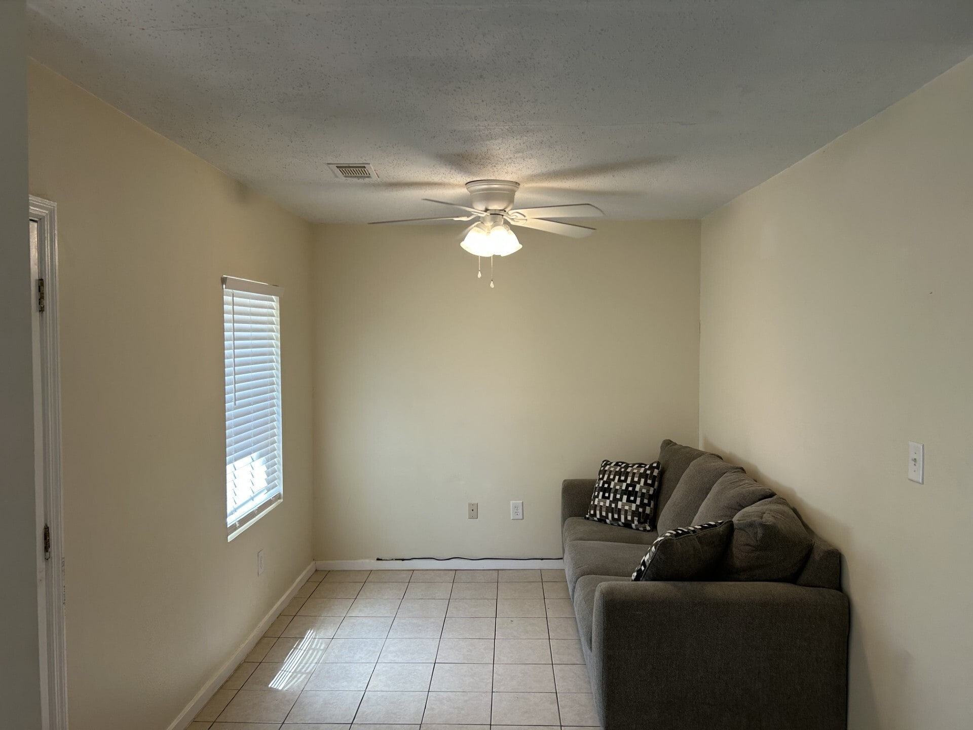 Building Photo - 103 Peachtree Ext