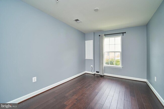 Bedroom #3 - 8126 S Channel Dr