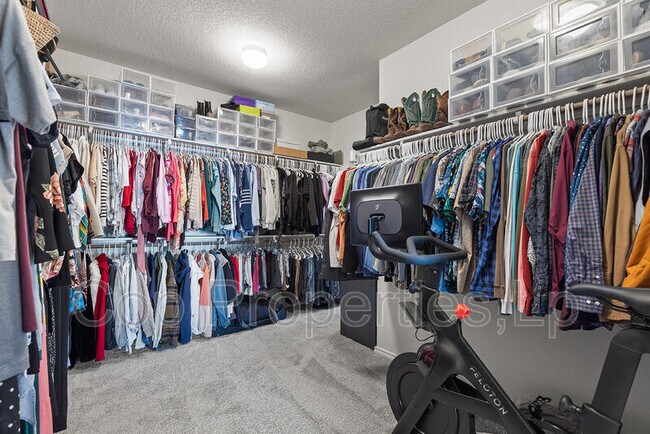 Building Photo - 2259 Gran Cielo Trl