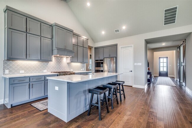 Building Photo - 11112 Lacey Oak Ridge