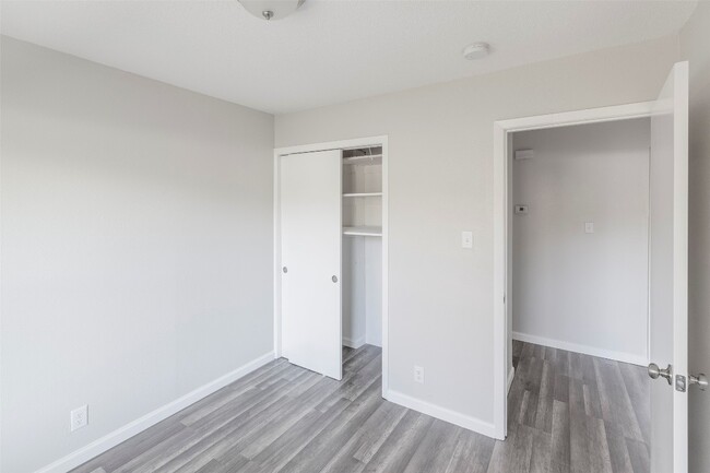 Building Photo - 10309 Burmaster Ln