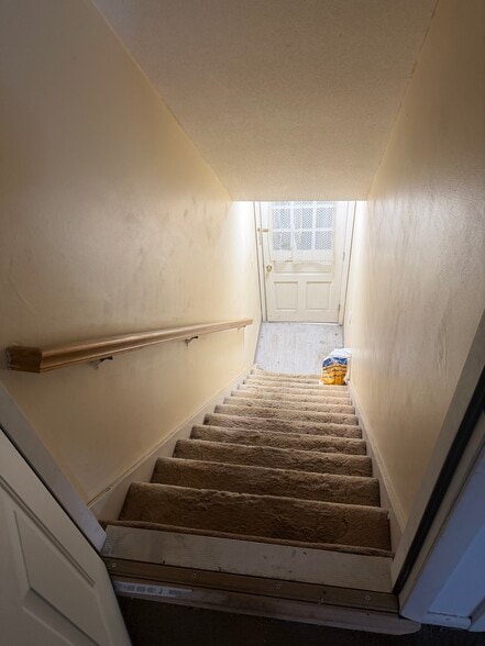 Building Photo - 4294 Candlelight Ln