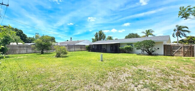 Building Photo - 964 Beechfern Ln