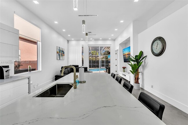 Building Photo - 5851 NW 125th Terrace