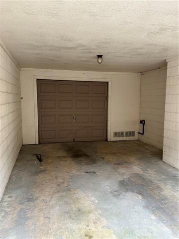 Building Photo - 4638 Pontchartrain Dr