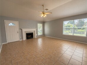 Building Photo - 8926 Diamond Lake Ln