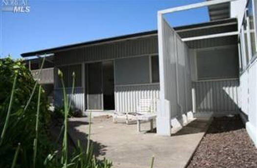 Building Photo - 1 Janet Way